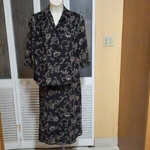 Style&co Ladies Beautiful Floral 2pc Blouse & Skirt Suit